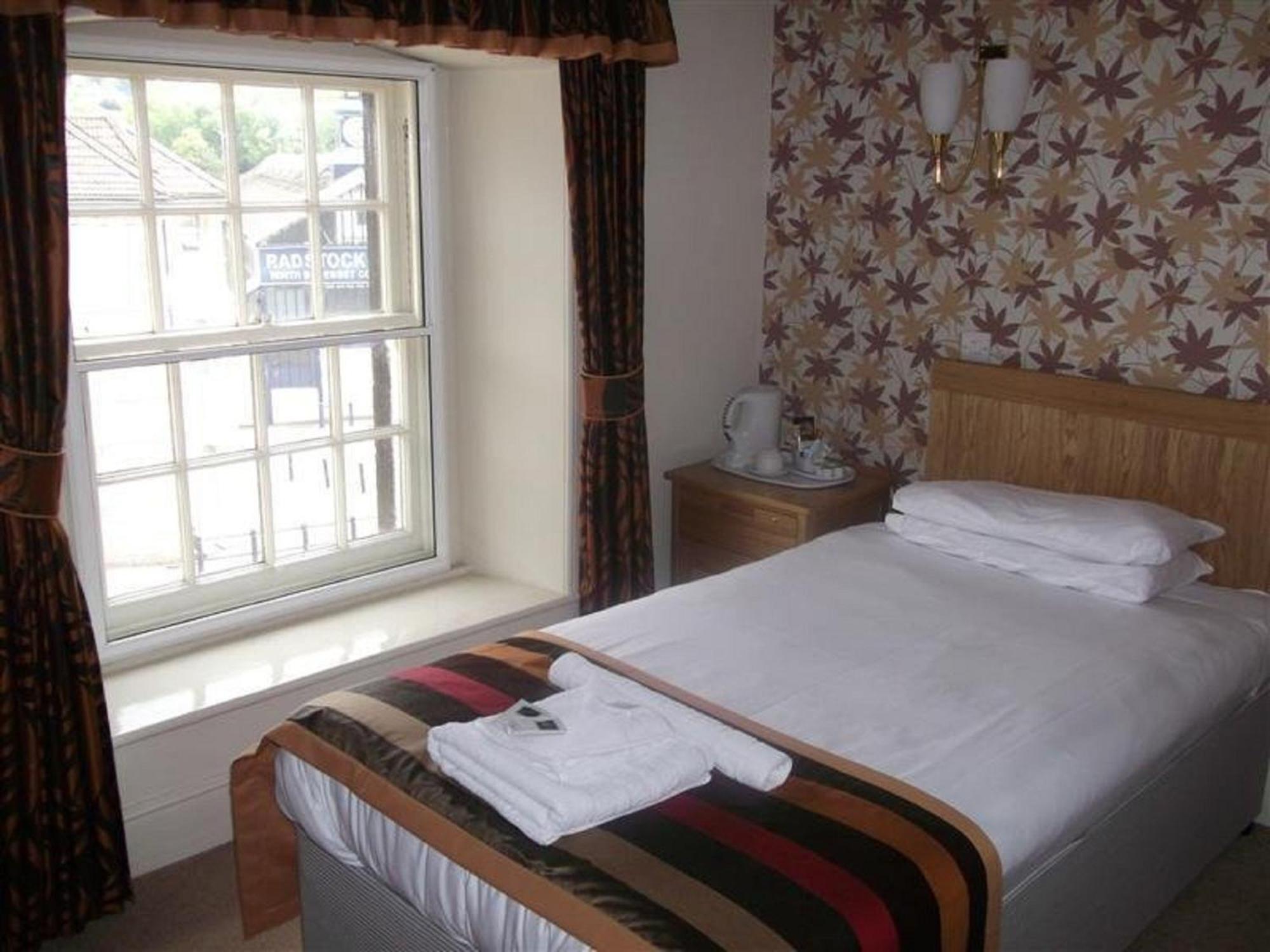 Radstock Hotel Near Bath Exterior foto